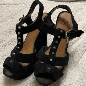 Size 8 suede wedge heels